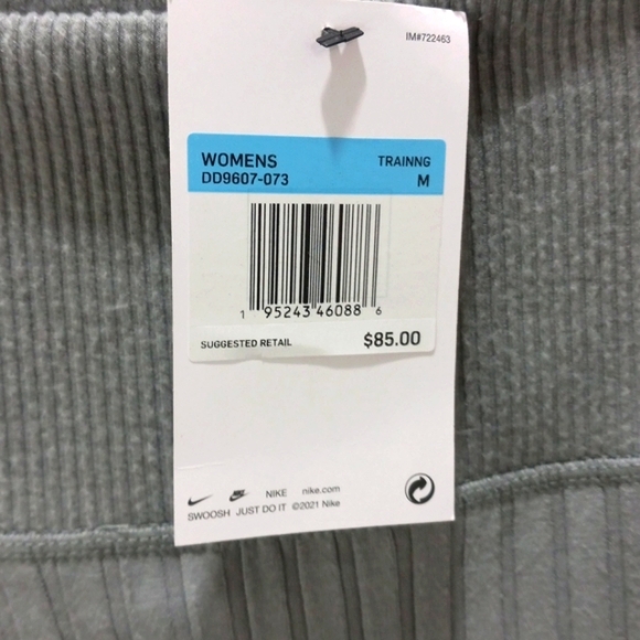 NWT Nike Yoga Luxe, Loose Fit, High Rise,Full length Yoga Pant, Size Med - Picture 3 of 7